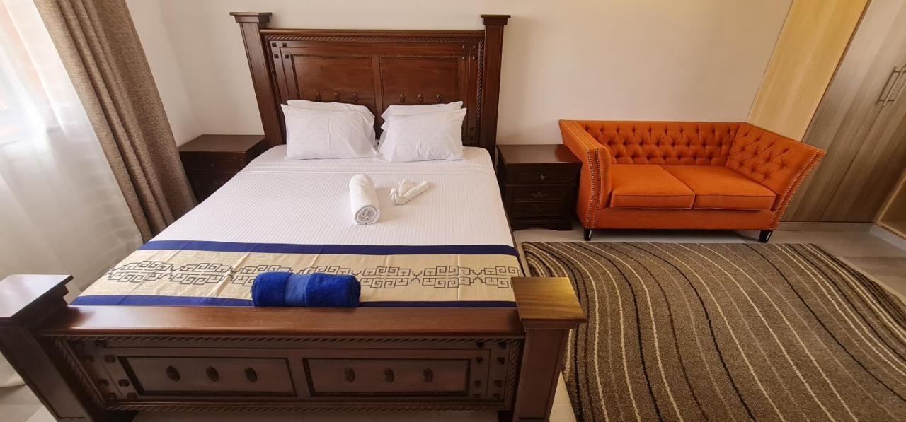 The Festival Fully Furnished Apartments Mombasa Eksteriør billede
